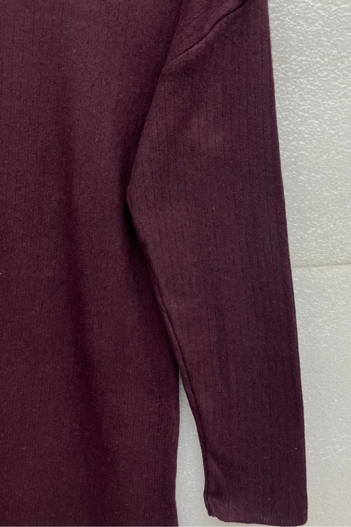 Ribbed Knit Set with Slit-Detail Crew-Neck Top and Trousers -Damson