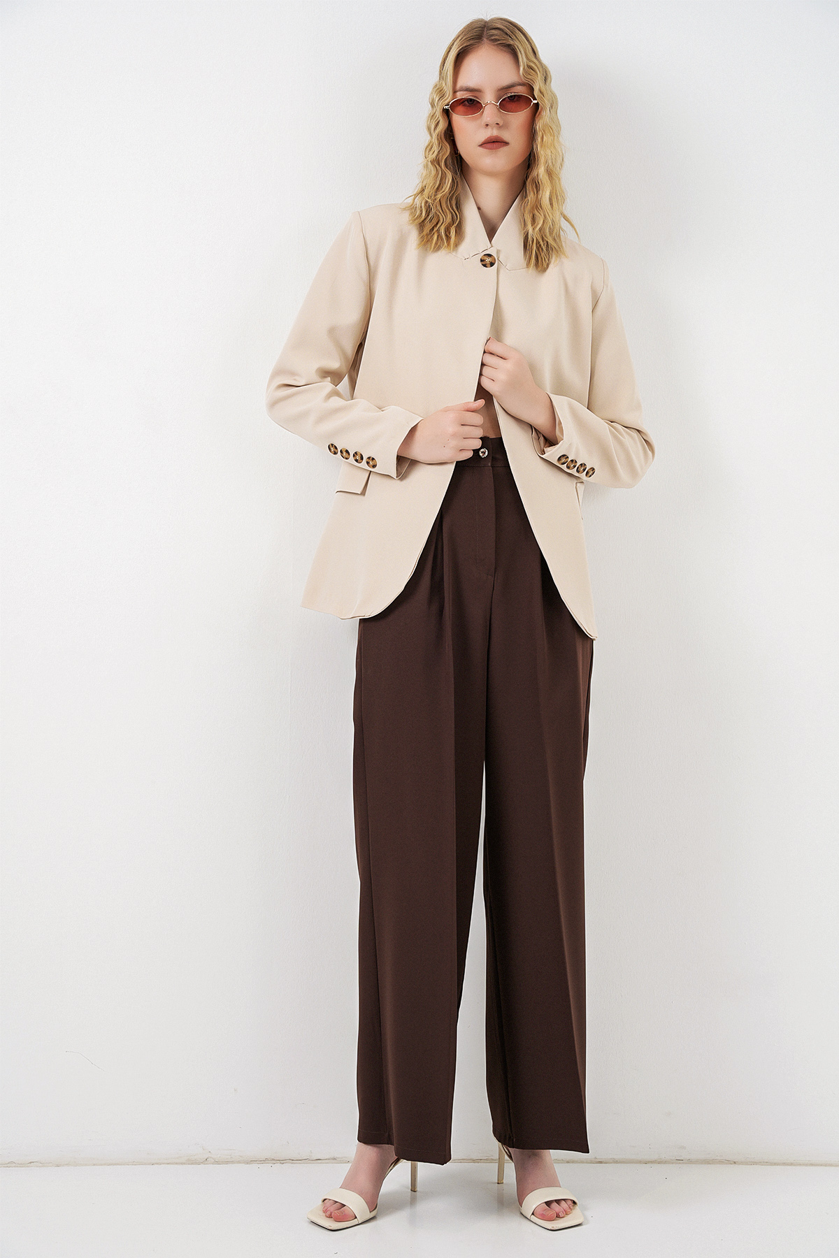 Kadın Tek Düğmeli Oversize Blazer Ceket 0749 - Bej