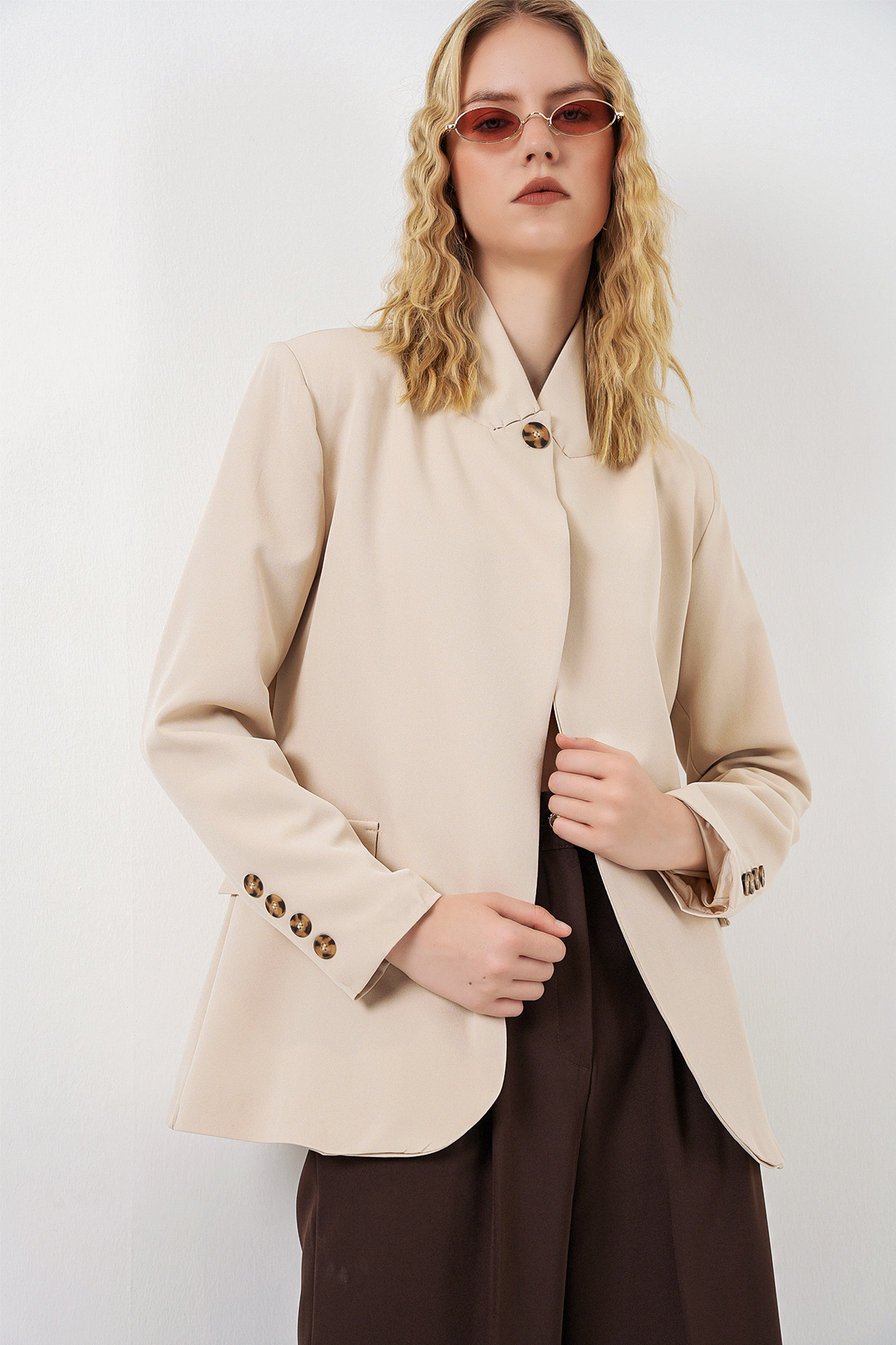 Kadın Tek Düğmeli Oversize Blazer Ceket 0749 - Bej