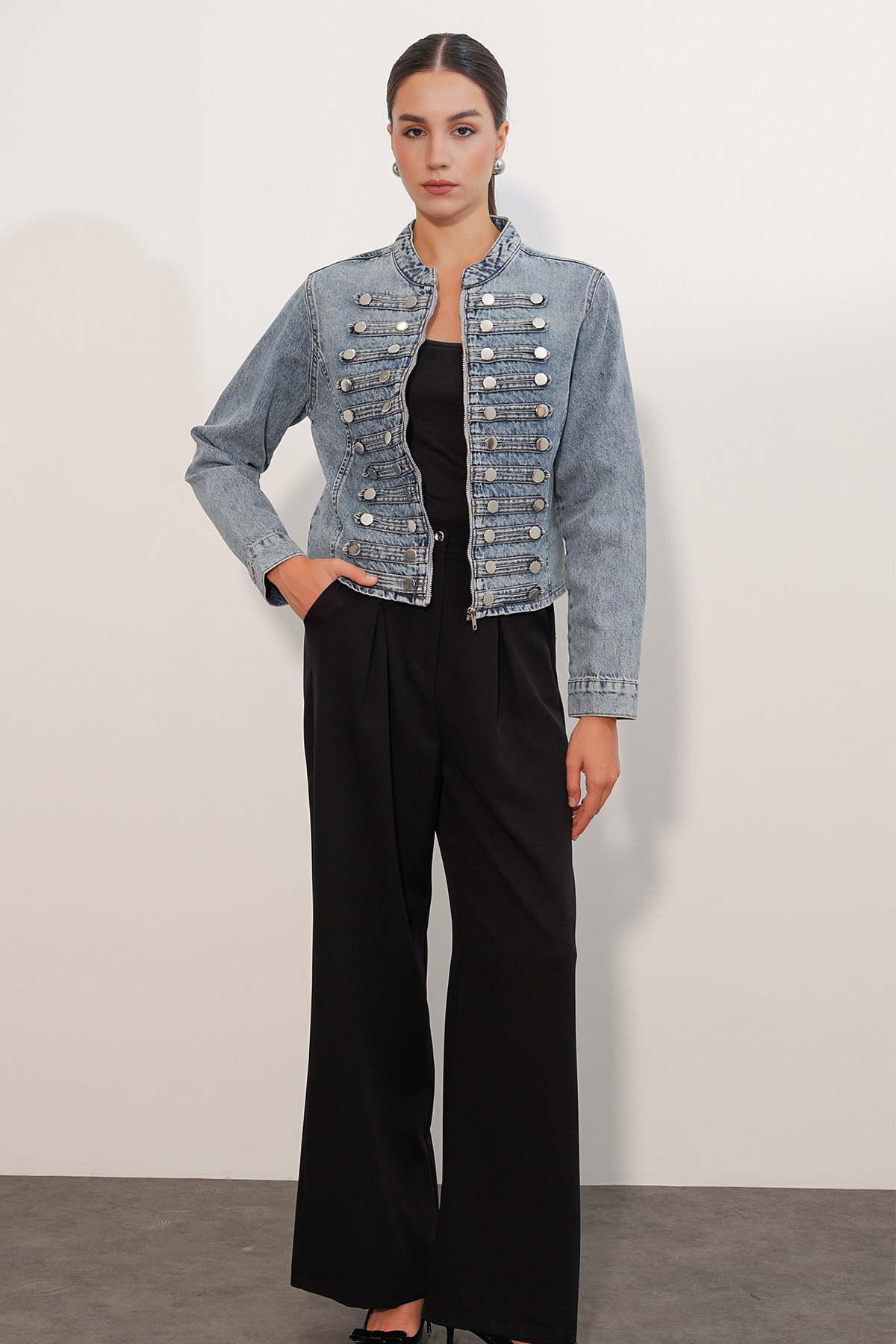 Kadın Dar Kesim Düğmeli Denim Ceket 0764 - Mavi
