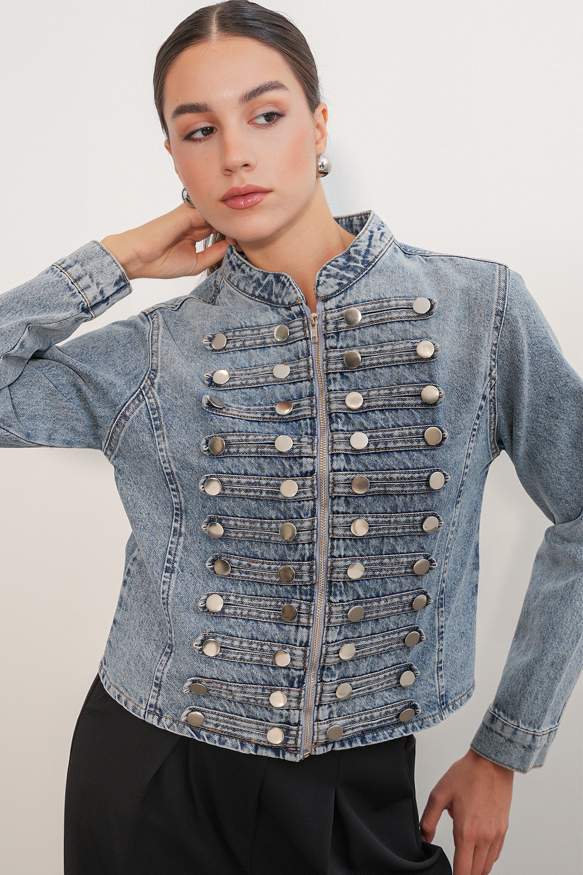 Kadın Dar Kesim Düğmeli Denim Ceket 0764 - Mavi