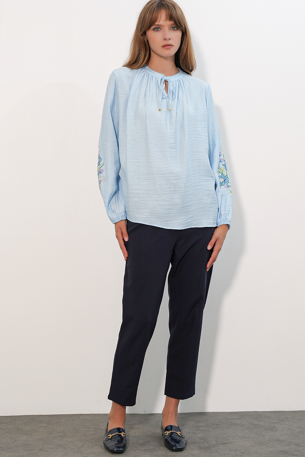Women's Embroidered Oversize Blouse 1000 