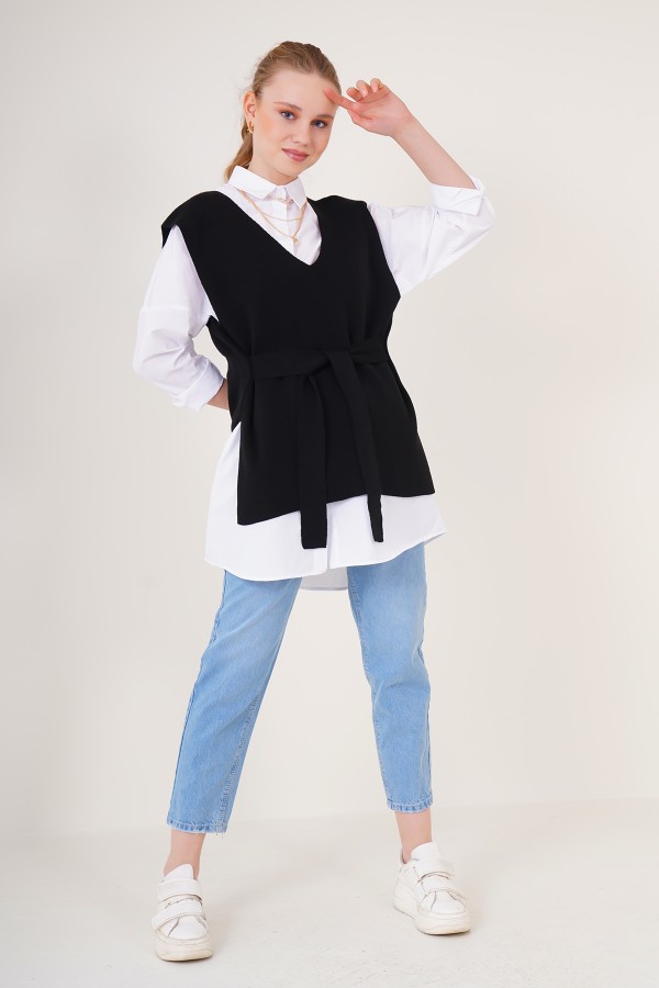 15760 Belted Knit Sweater 