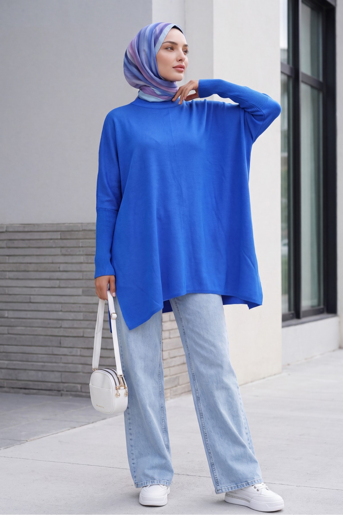 15783 Slit Poncho Sweater 