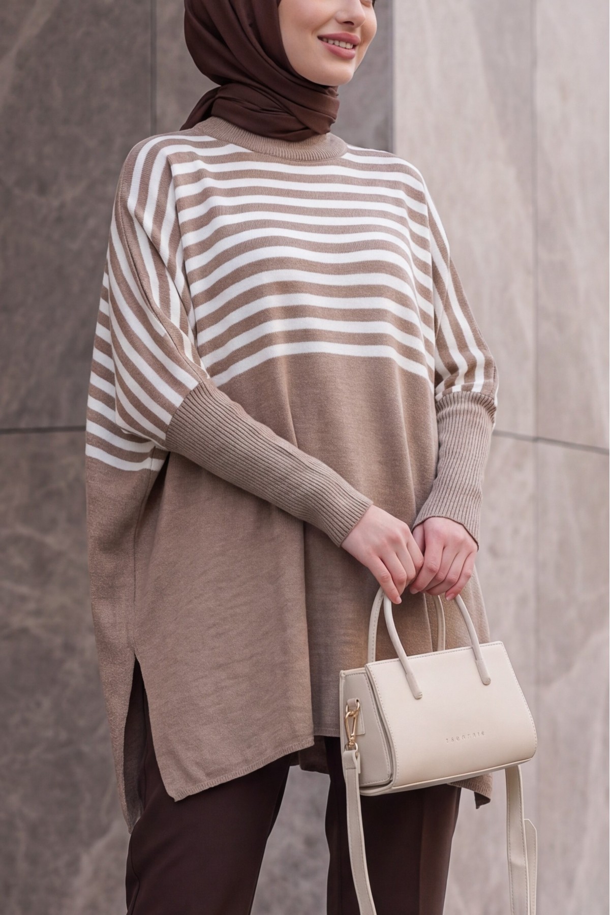 15783 Slit Poncho Sweater 