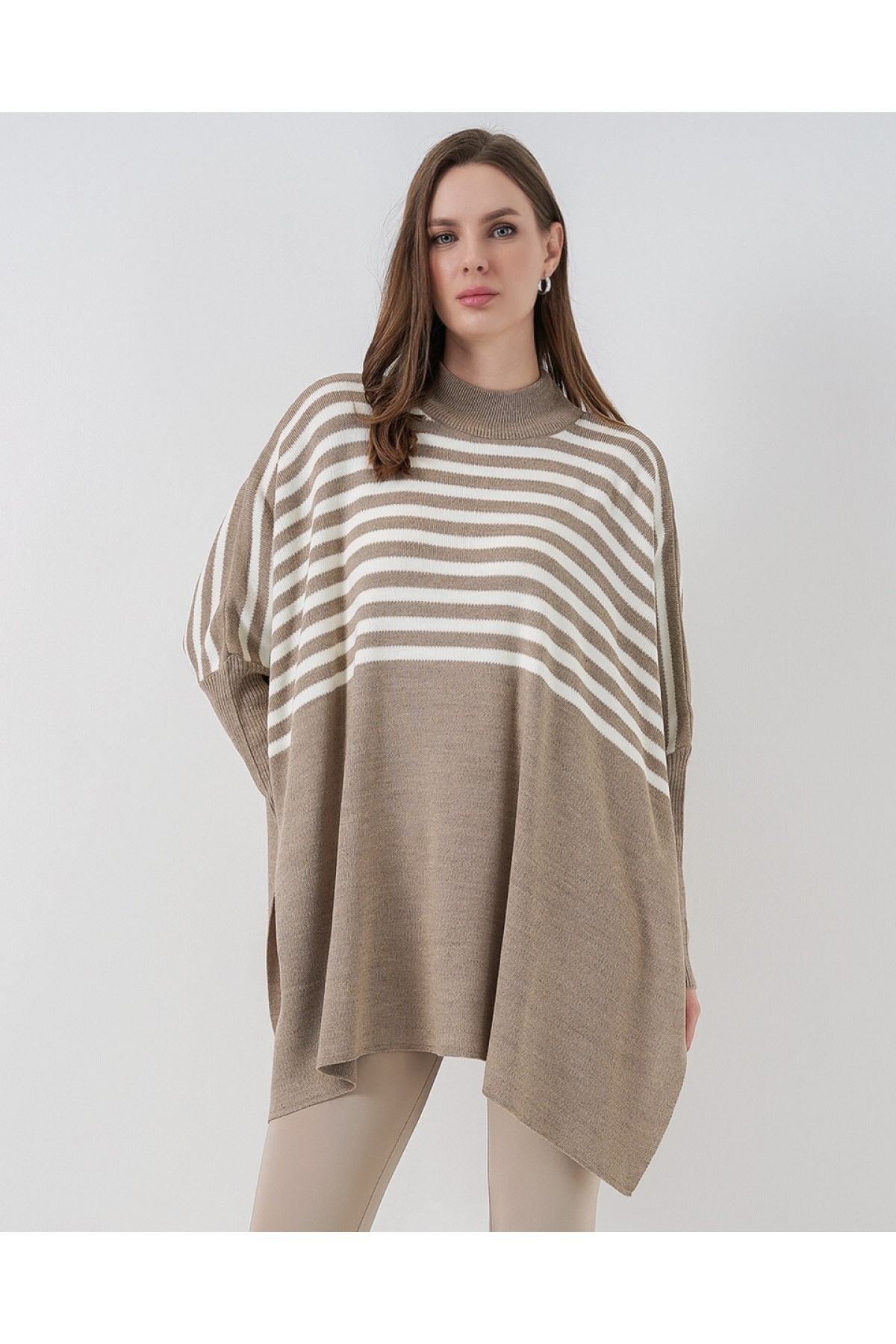 15783 Slit Poncho Sweater 