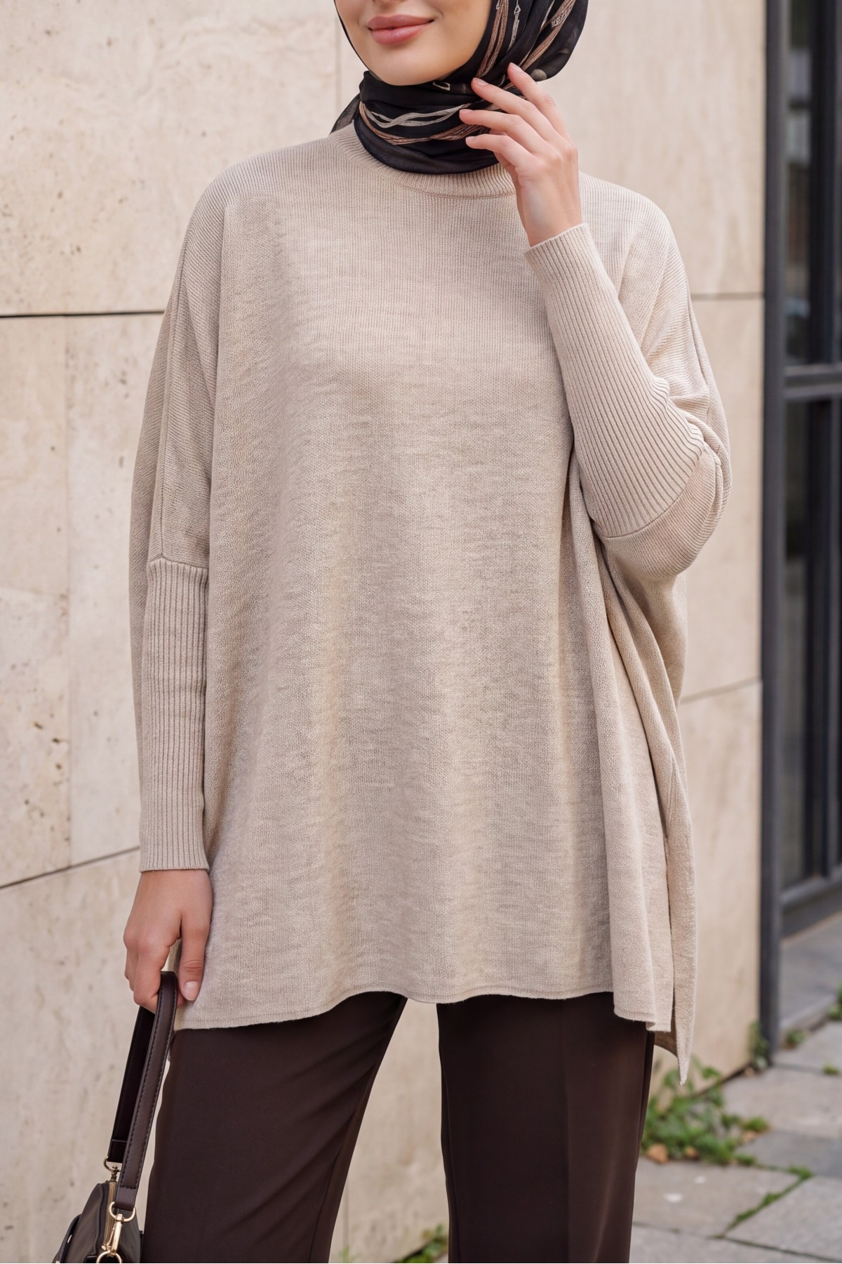 15783 Slit Poncho Sweater 