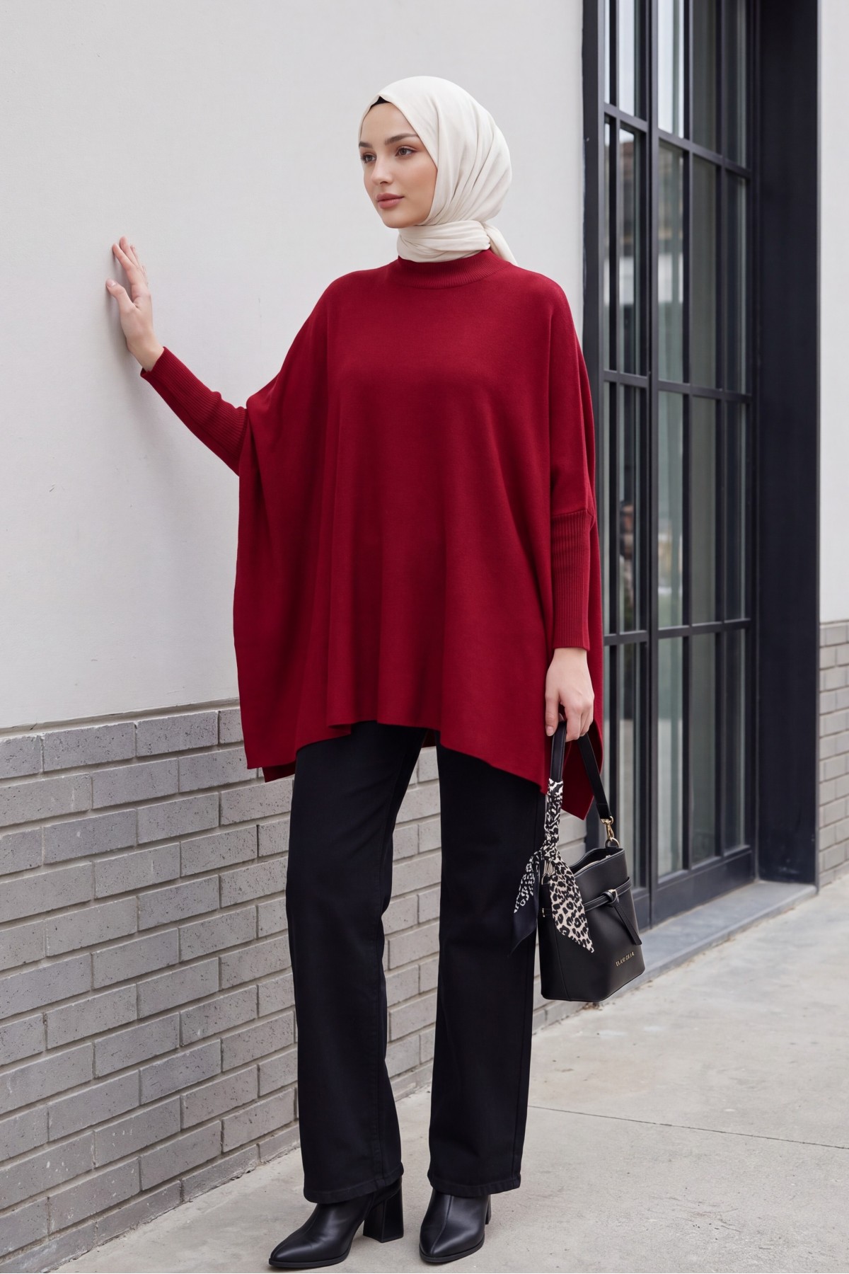 15783 Slit Poncho Sweater 