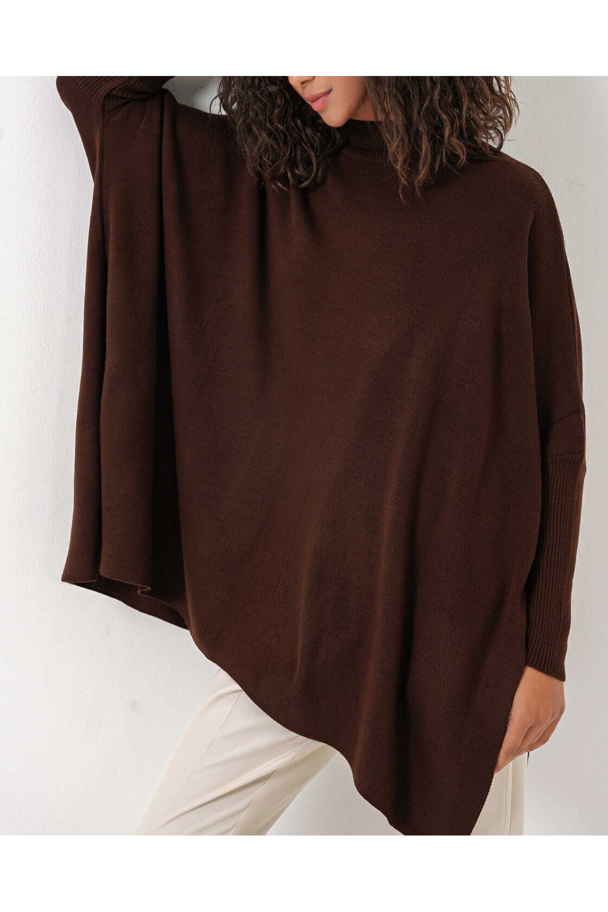 15783 Slit Poncho Sweater 