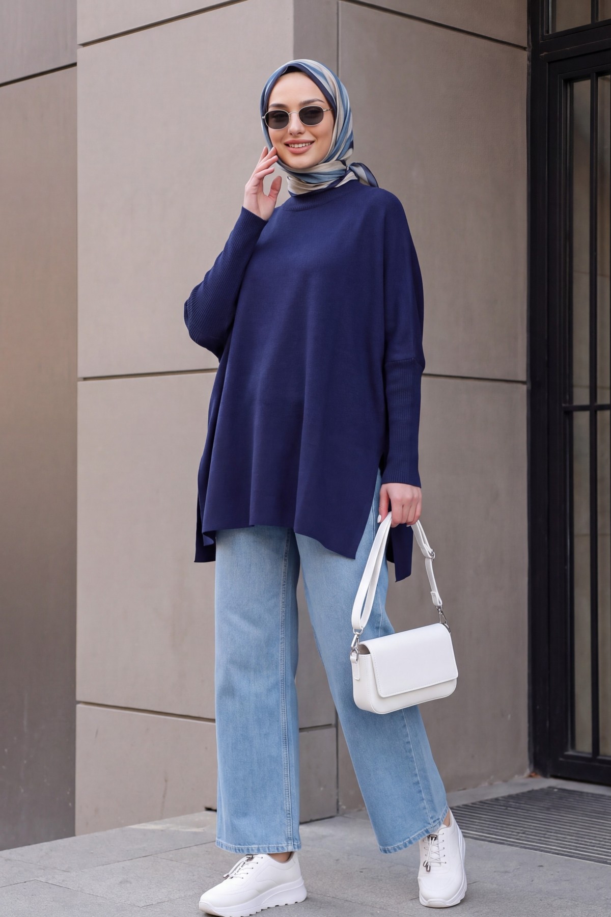 15783 Slit Poncho Sweater 
