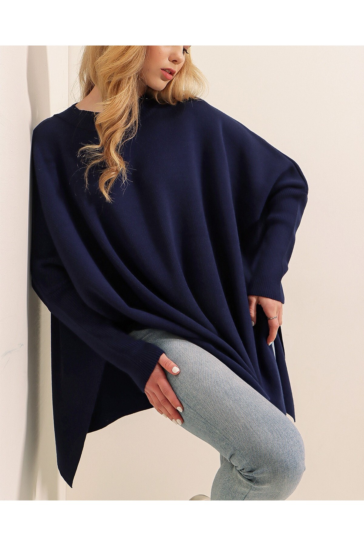 15783 Slit Poncho Sweater 