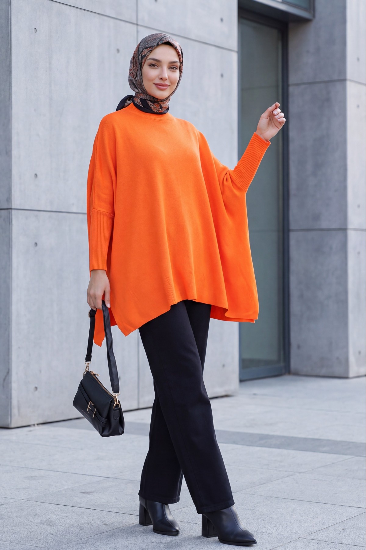 15783 Slit Poncho Sweater 