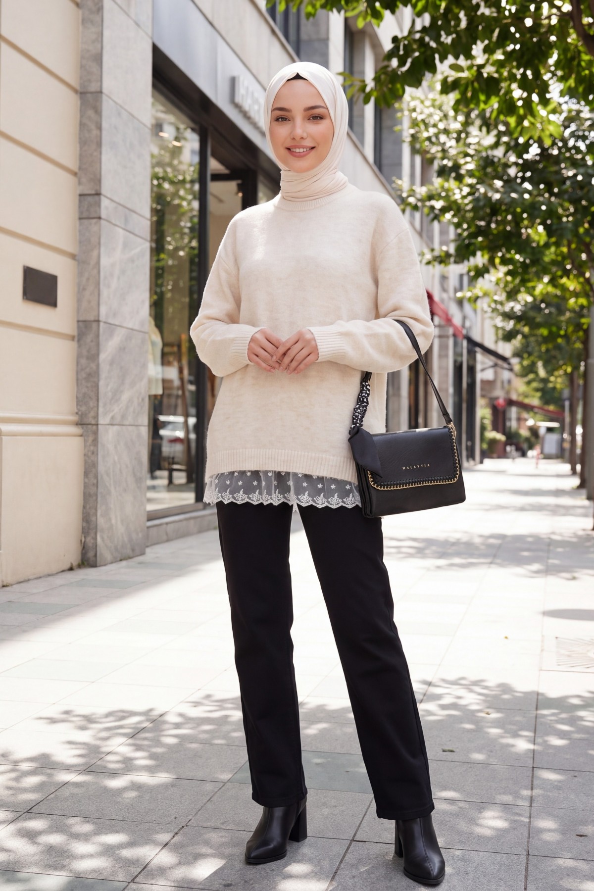 Women's Oversize Knit Sweater with Tulle Details 15968 
