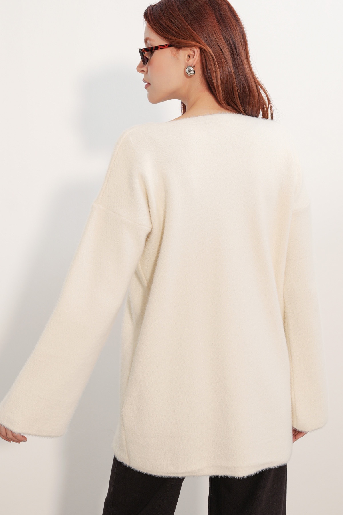 Women's Oversize Knitted Cardigan 15972 