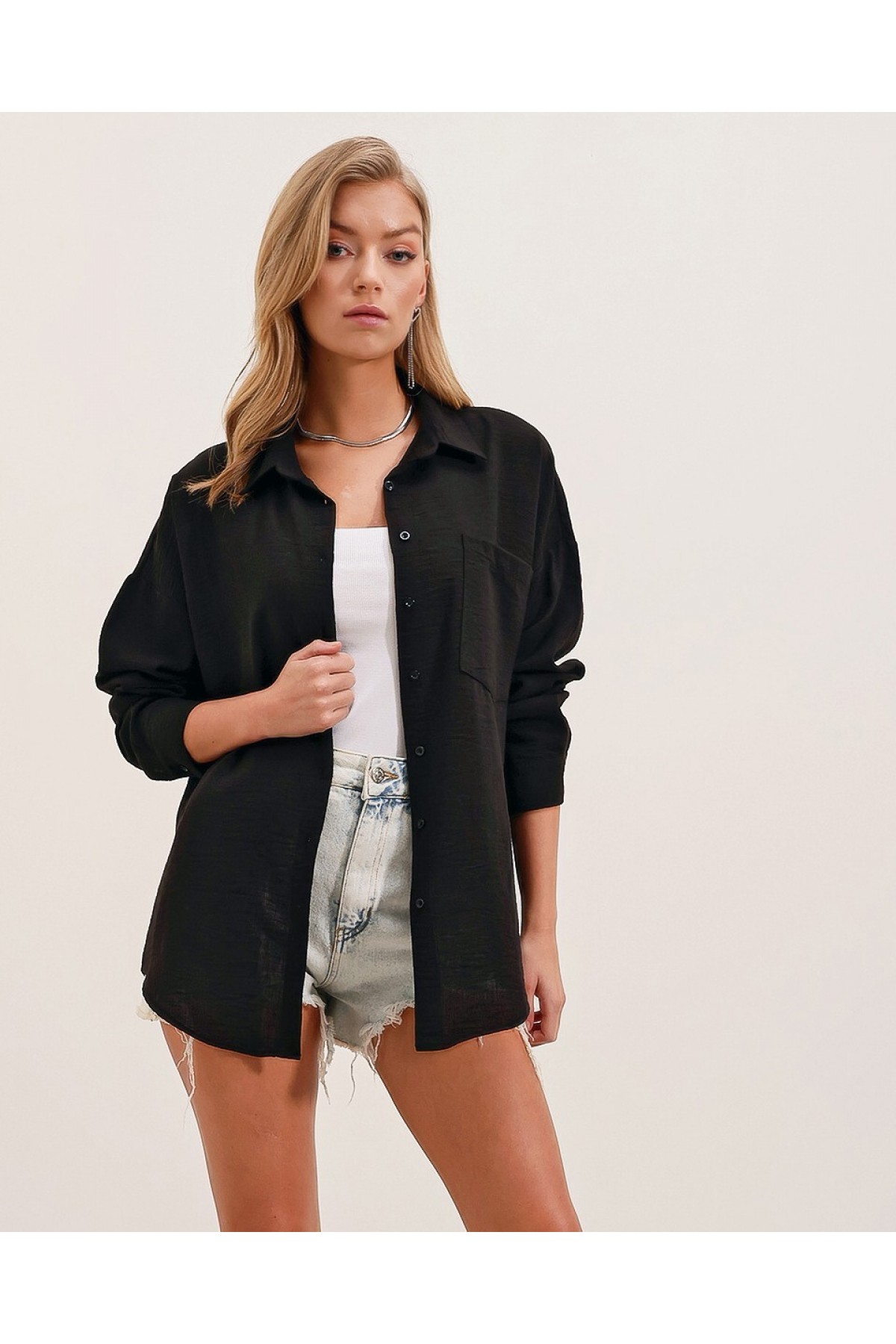 20153 Single Pocket Oversize Linen Shirt 