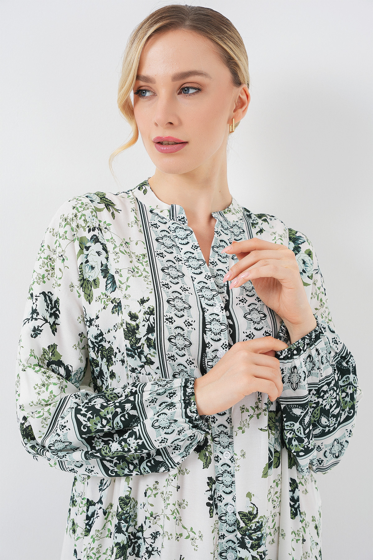 Women's Green White Navy Blue Viscose Hijab Dress 2423