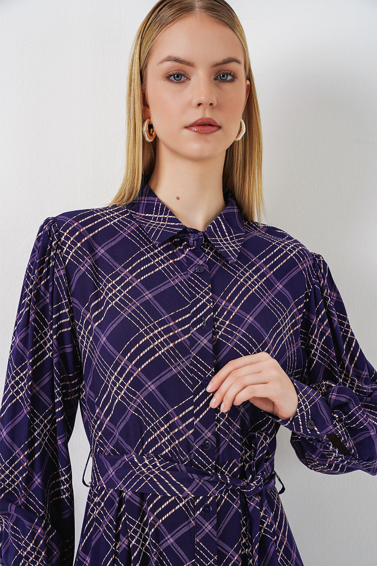 20123 Polo Collar Knitted Blouse 
