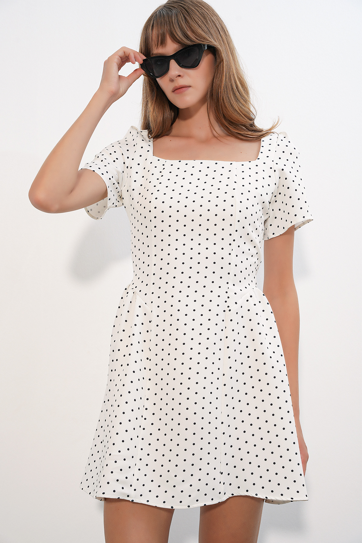 Women's Polka Dot Square Neck Short Sleeve Mini Dress 2604 