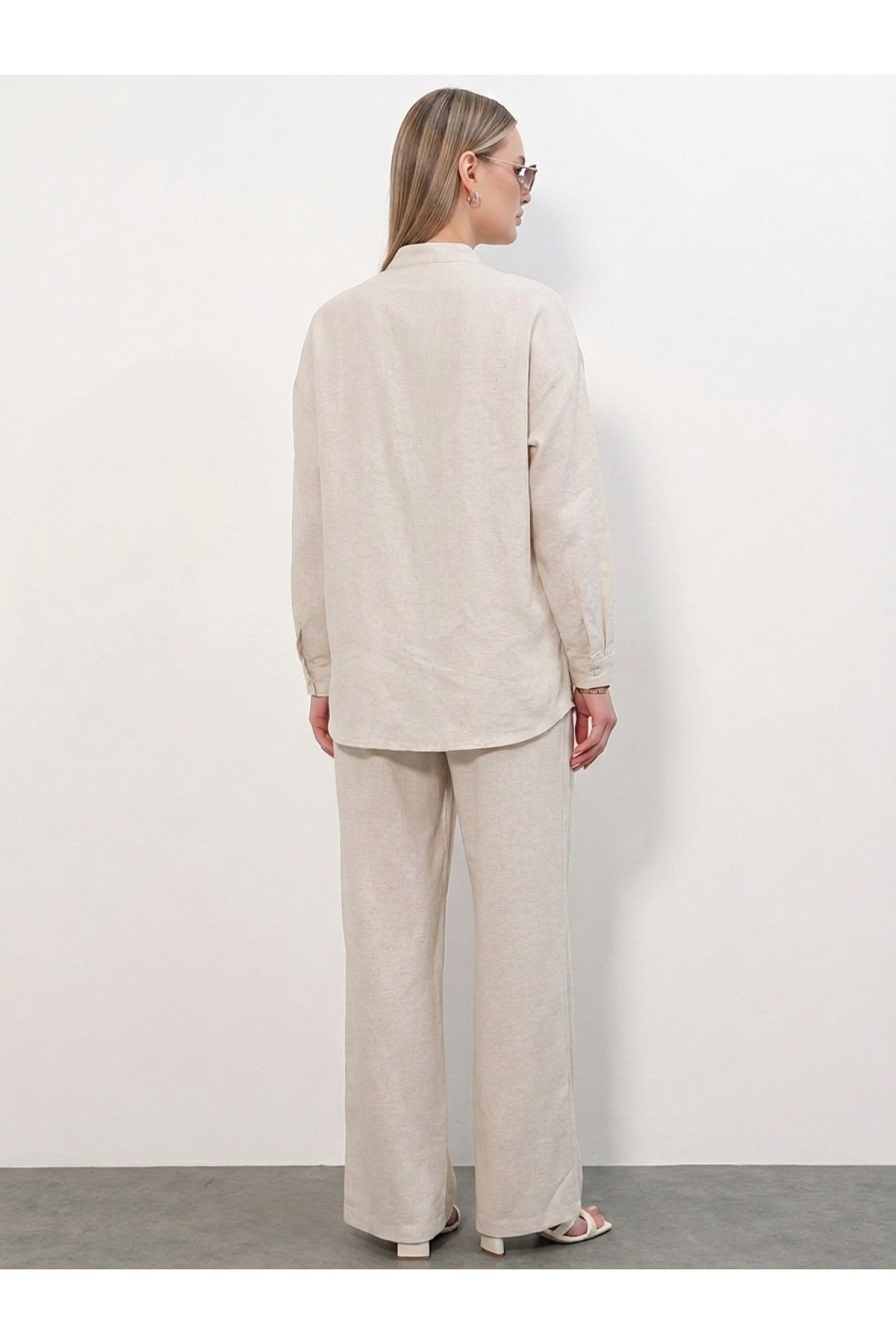 Women's Blouse with Collar Detail 40034 
