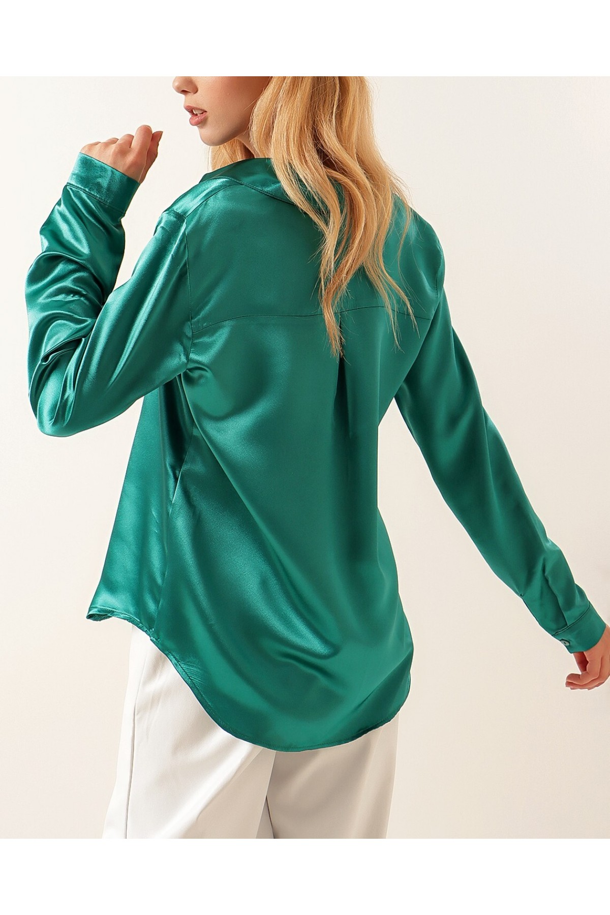 V-Neck Zero Sleeve Blouse 950 