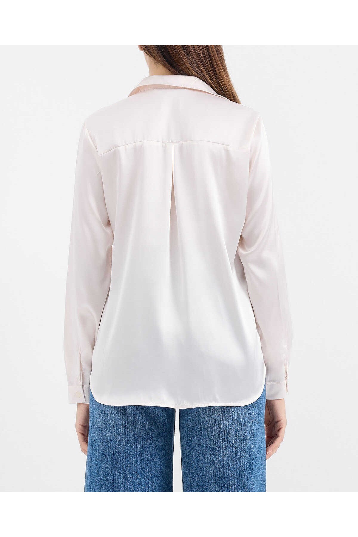 3964 Lightly Flowing Satin Shirt 