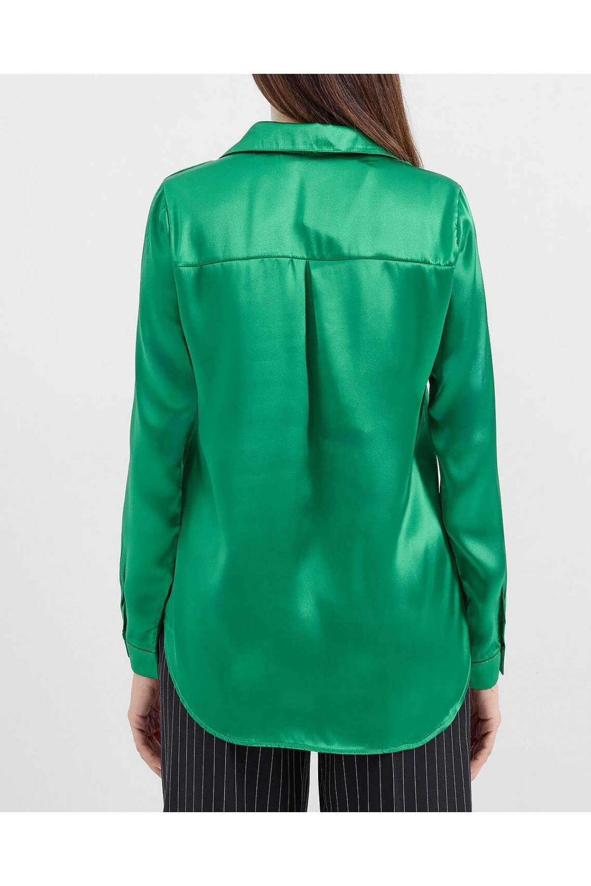 3964 Lightly Flowing Satin Shirt 