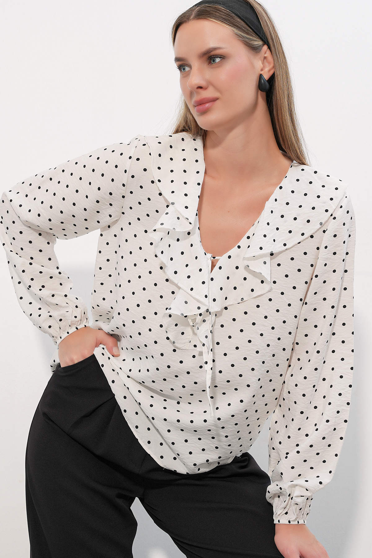 Women's Belted Fabric Trousers 30136 