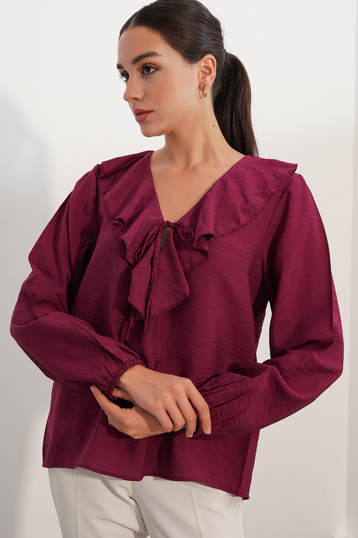 Women's Blouse with Collar Detail 40034 