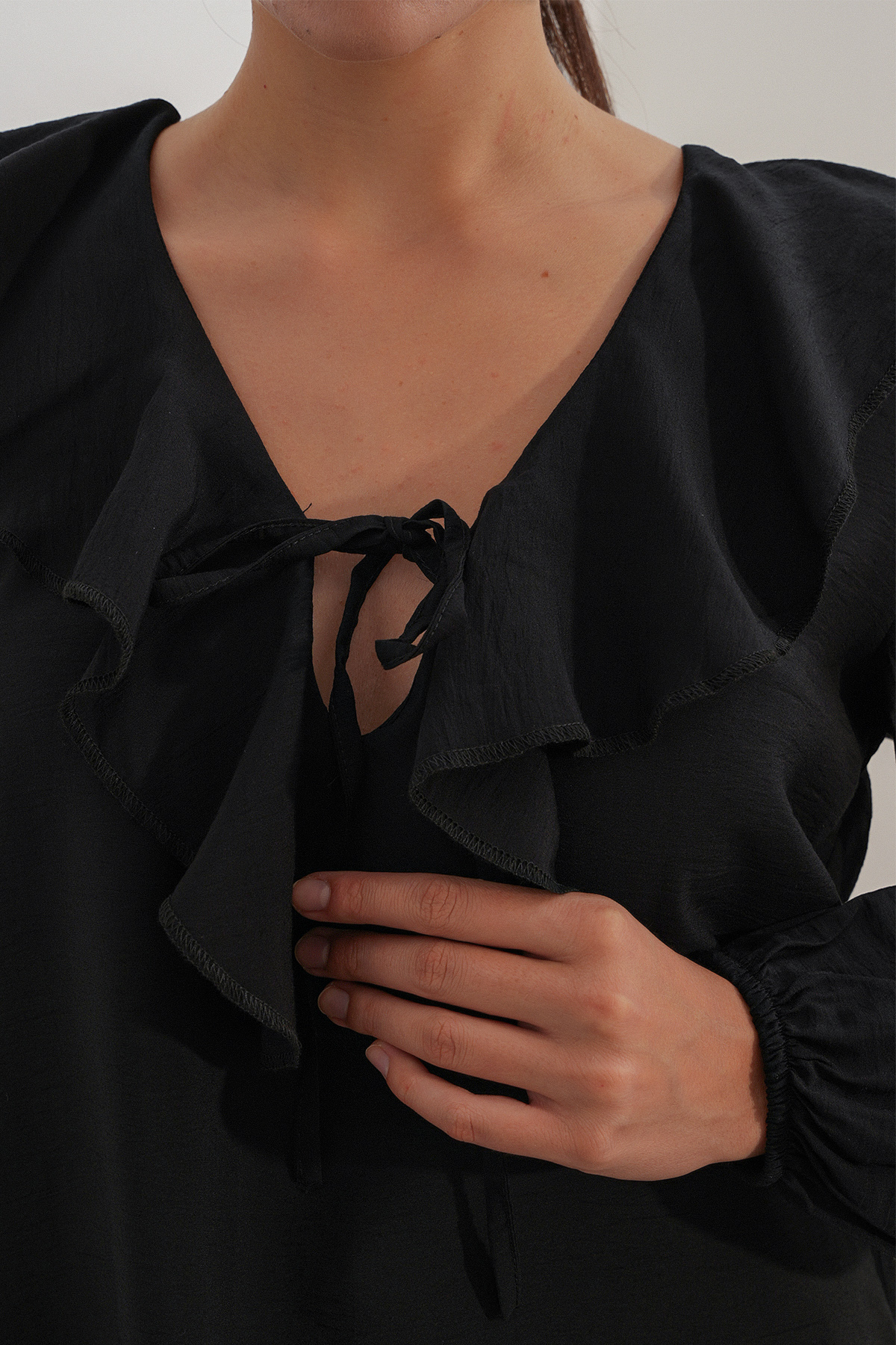 Women's Blouse with Collar Detail 40034 