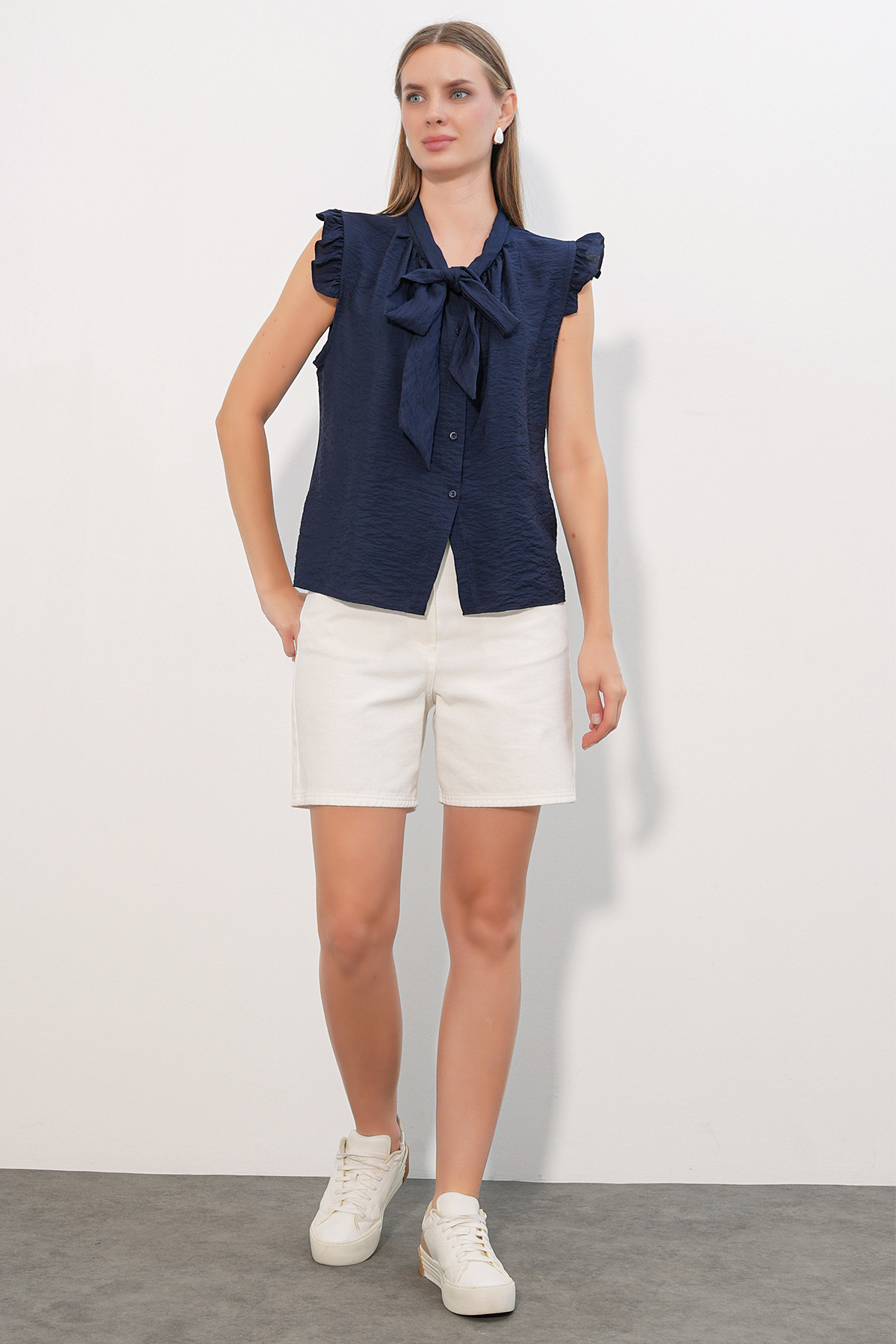 Women's Short Sleeve Crop Blouse 958 