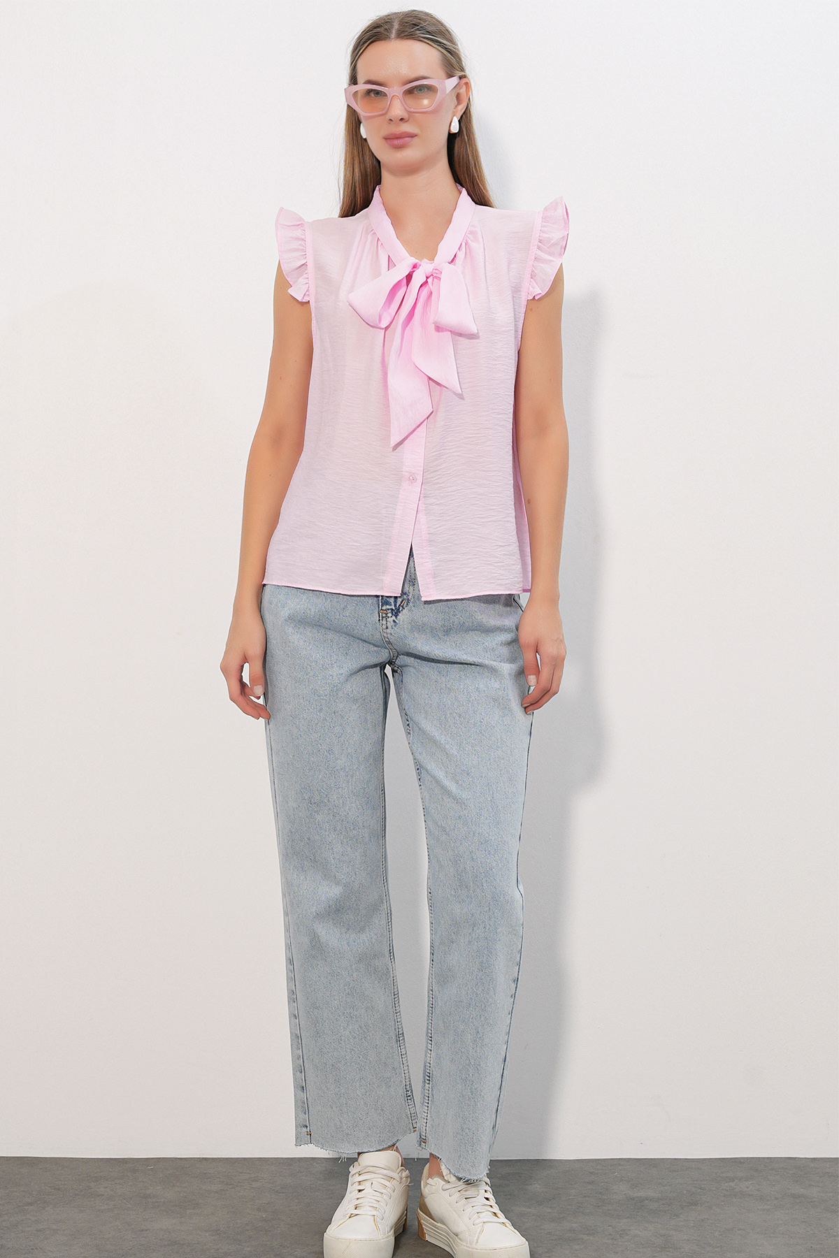 Women's Short Sleeve Crop Blouse 958 