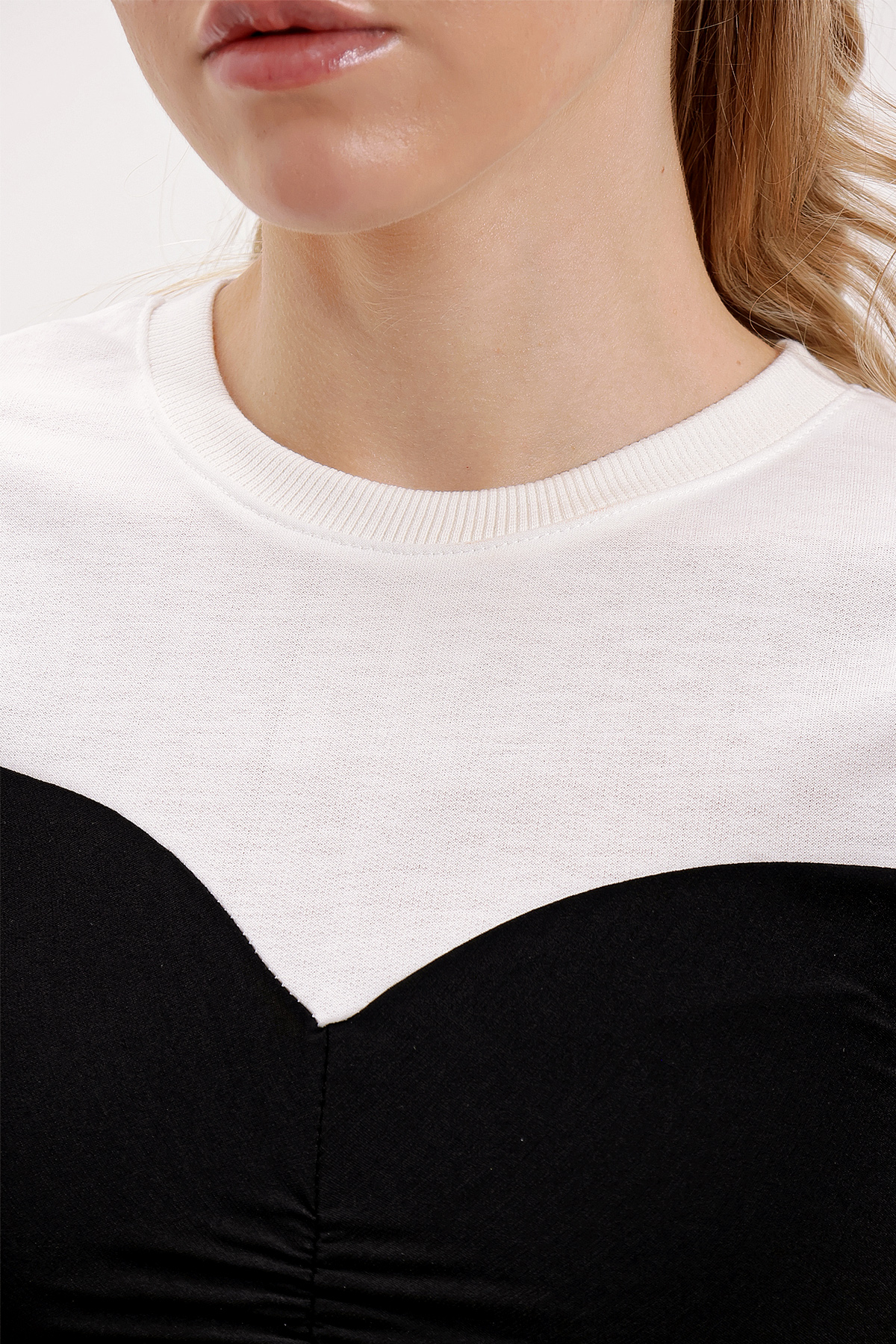 4314 Gathered Basic T-Shirt 
