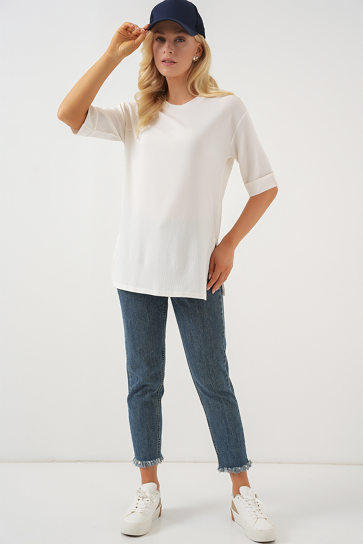 4332 Side Slit Knitted T-shirt 