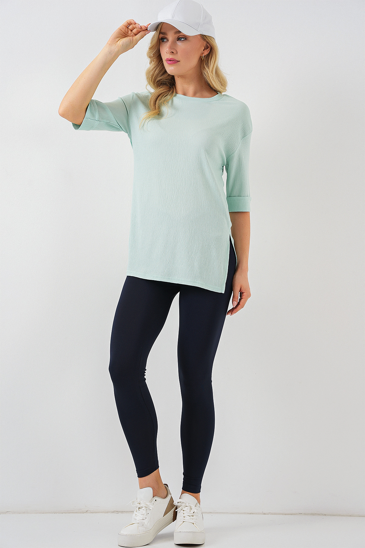 4332 Side Slit Knitted T-shirt 