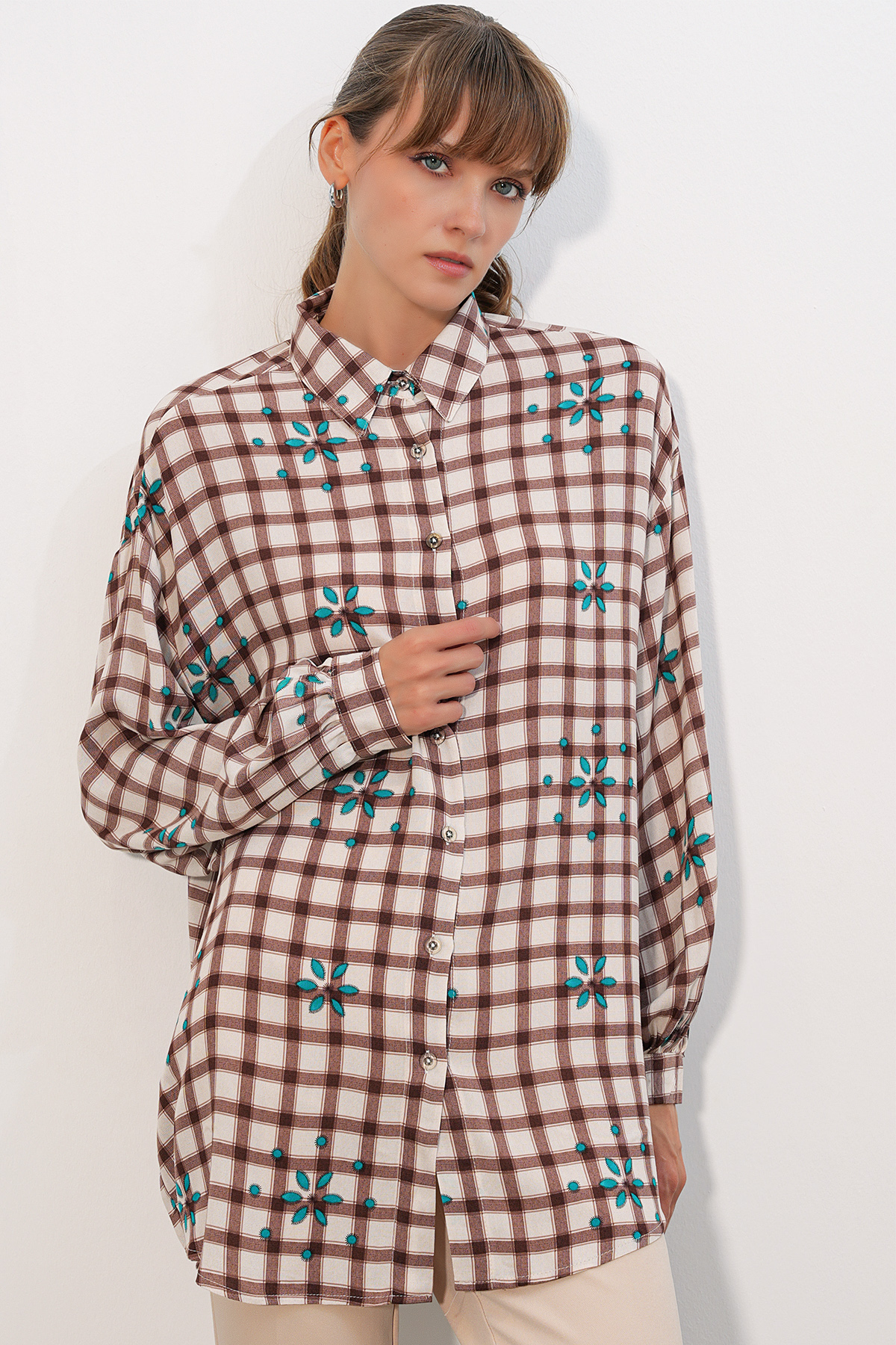 Women's Ruffle Detail Long Sleeve Shirt 40031 