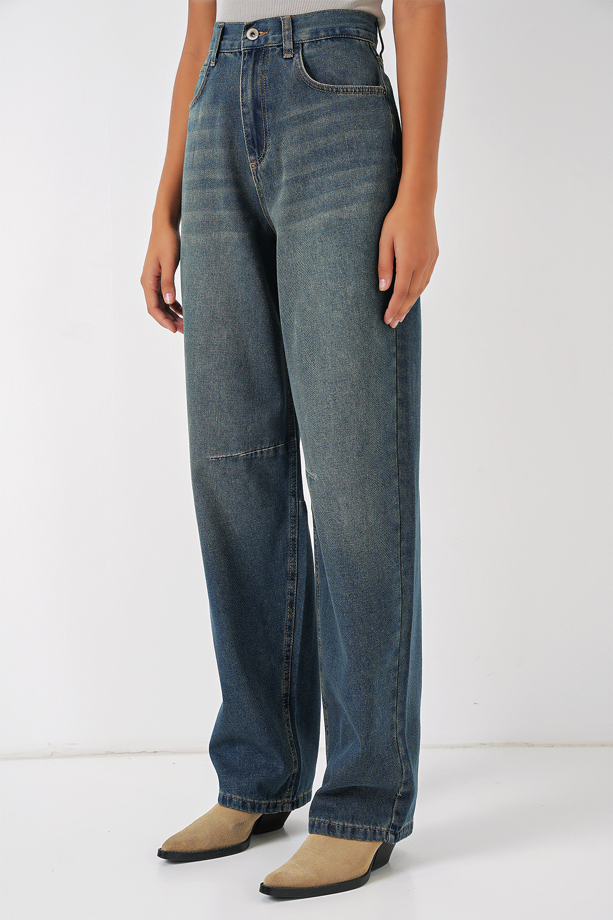 6689 Women's High-Waisted Baggy Jeans 