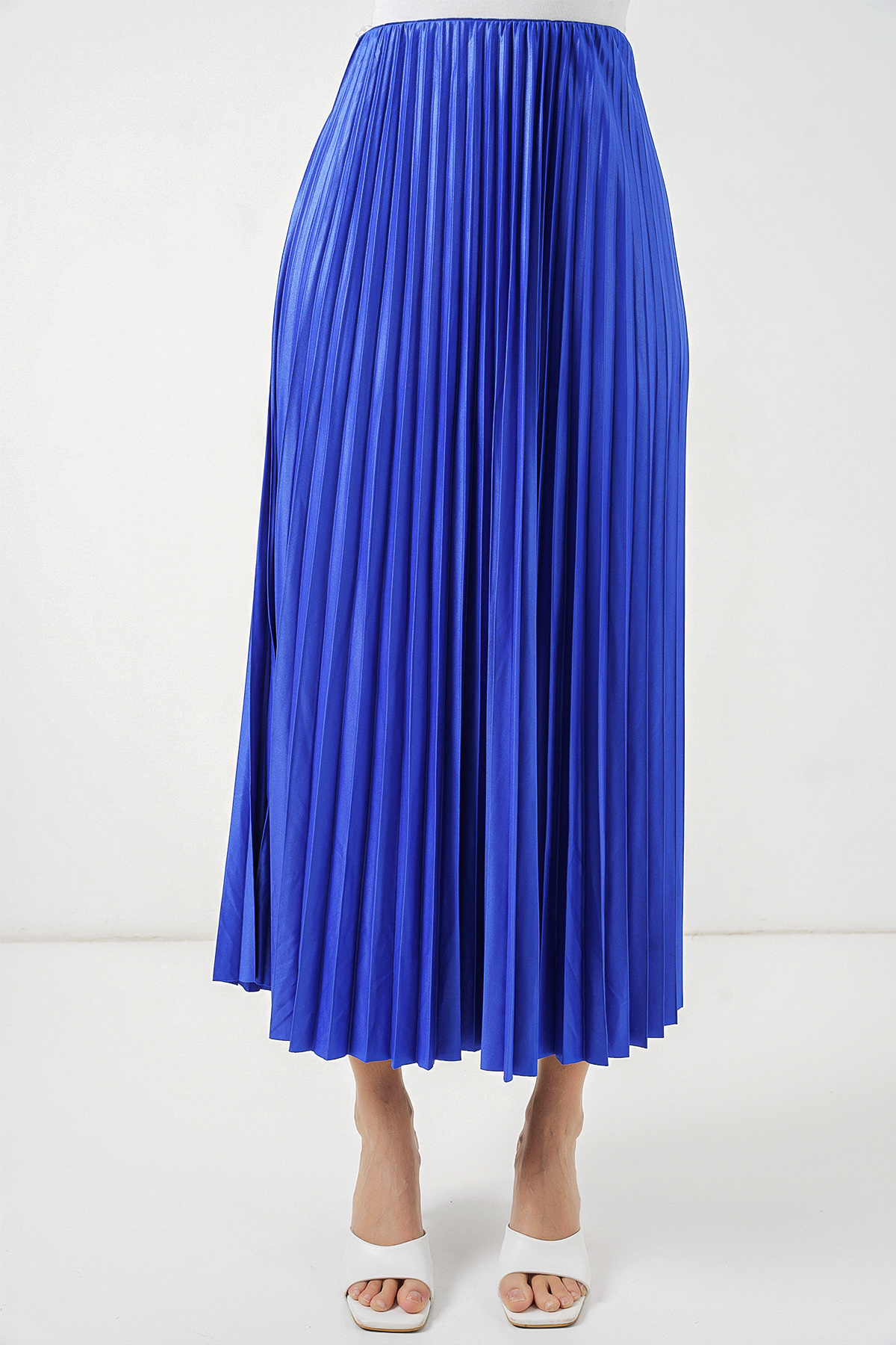 8009 Leather-Look Pleated Skirt 