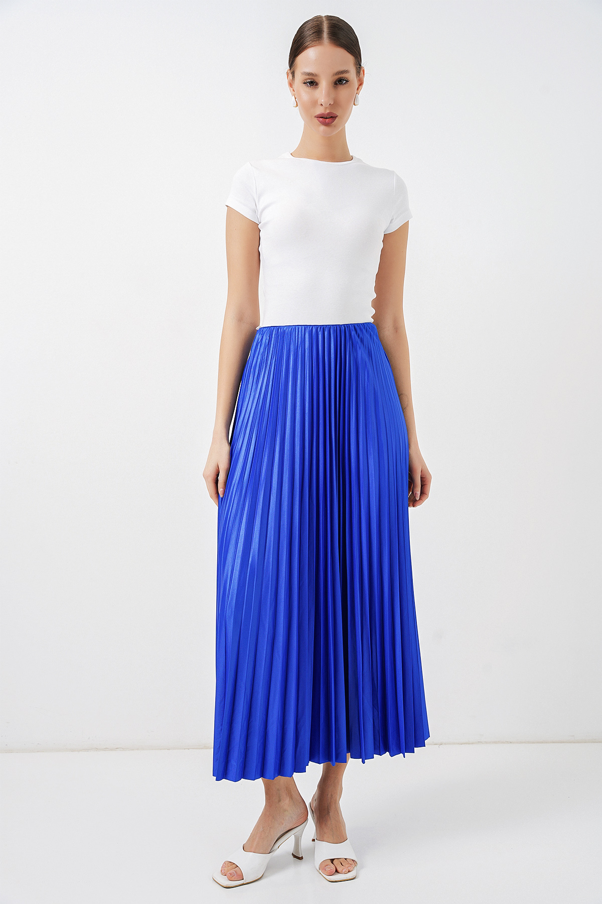 8009 Leather-Look Pleated Skirt 