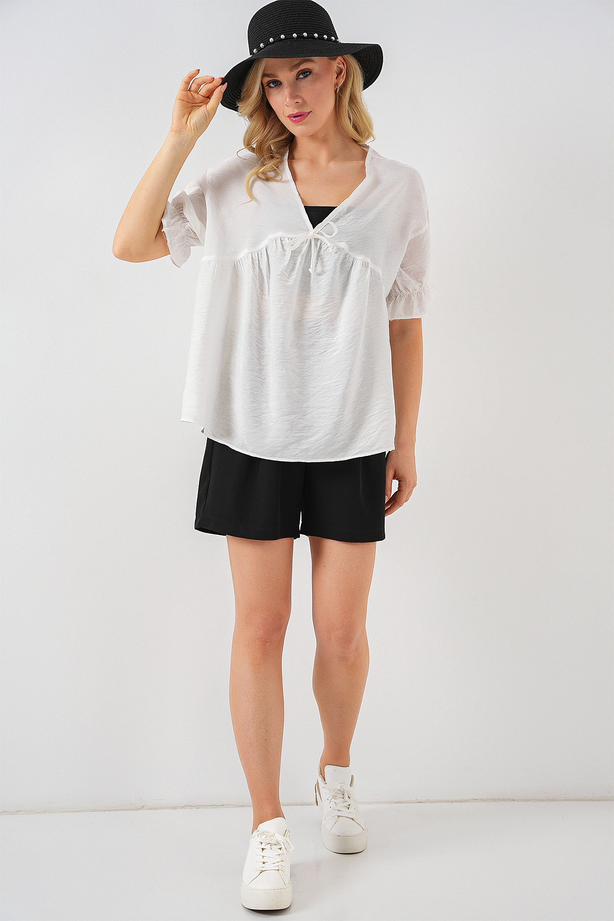 Women's Front Lace-Up Short-Sleeve Blouse 962 
