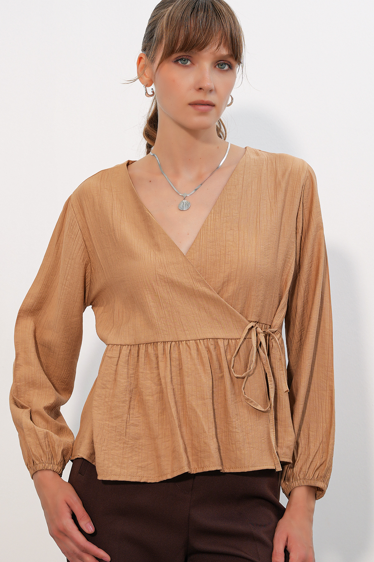 Kadın Yandan Bağlamalı Uzun Kollu Bluz 996 - Bisküvi