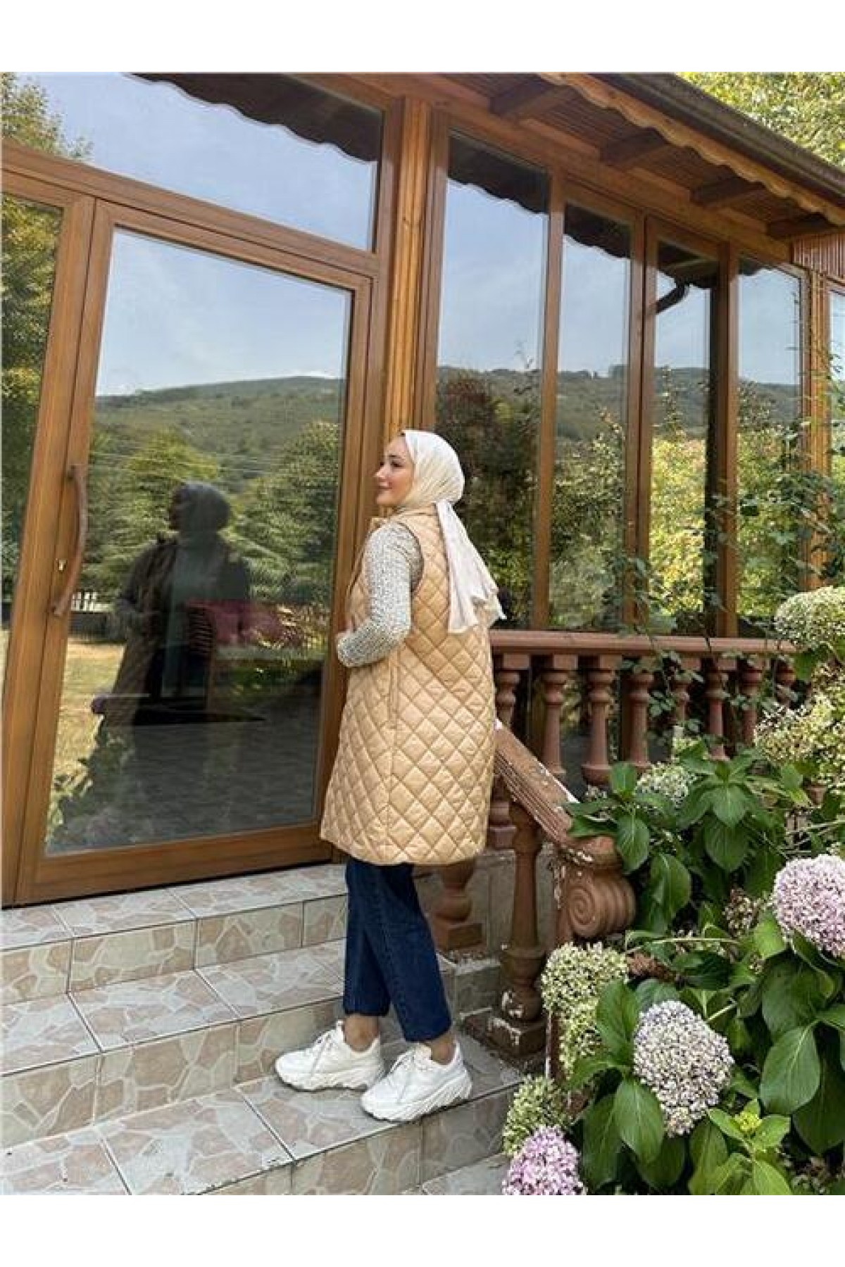 Despina Kapitone Fermuarlı Çıtçıtlı Kolsuz Yelek 