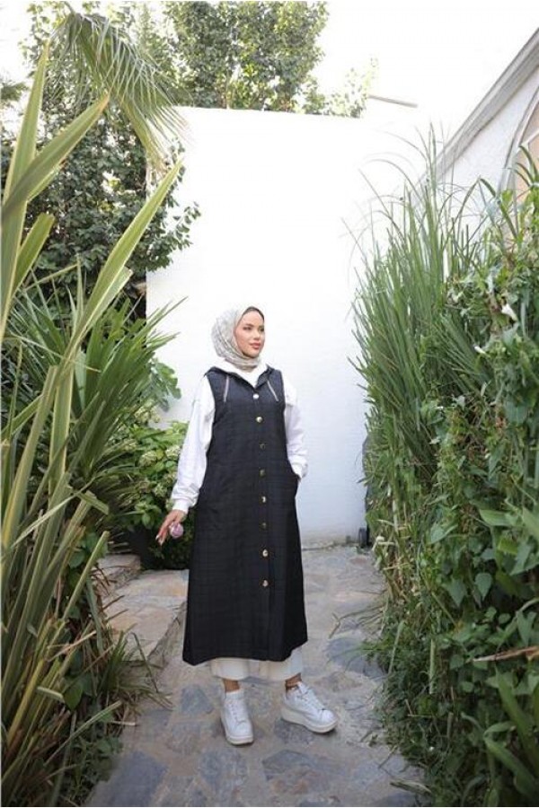 Kapşonlu Çıtçıtlı Kolsuz Cepli Uzun Kapitone Yelek 