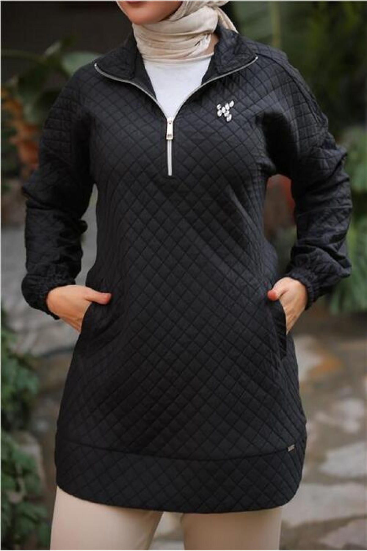 Kısa Fermuarlı Yaka Kapitone Şık Spor Sweat 