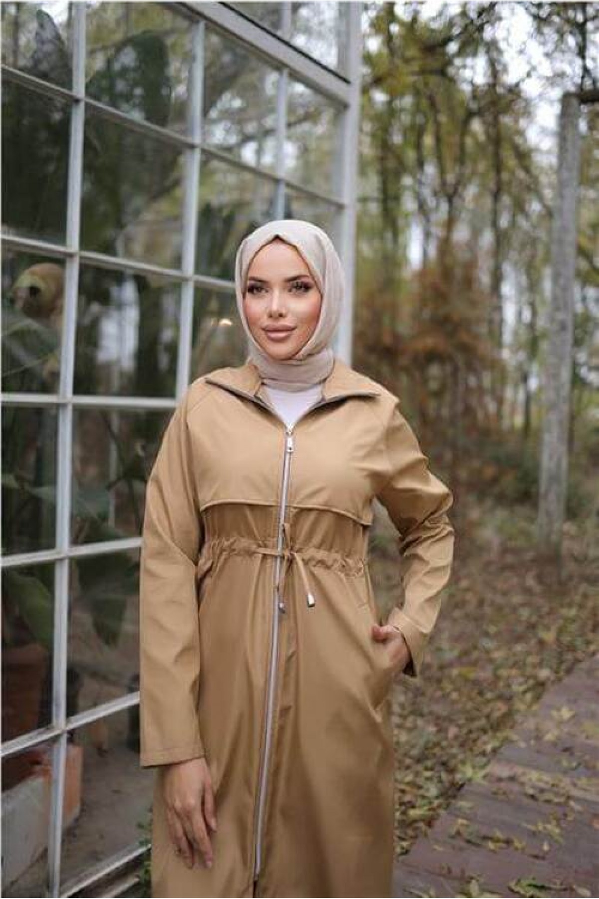 Fermuarlı İki Yan Cepli Belden Bağcıklı Uzun Trençkot 