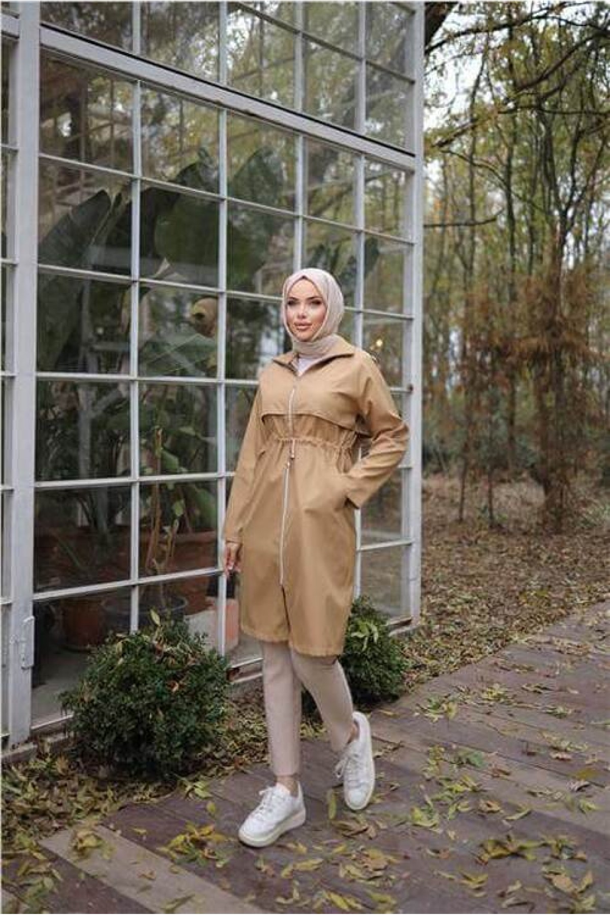 Fermuarlı İki Yan Cepli Belden Bağcıklı Uzun Trençkot 