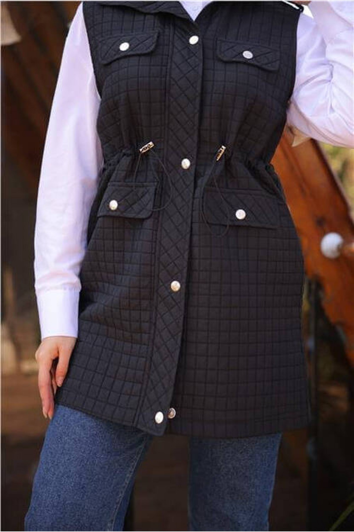 Belden Lastikli Çıtçıtlı Dört Cepli Kapitone Yelek 