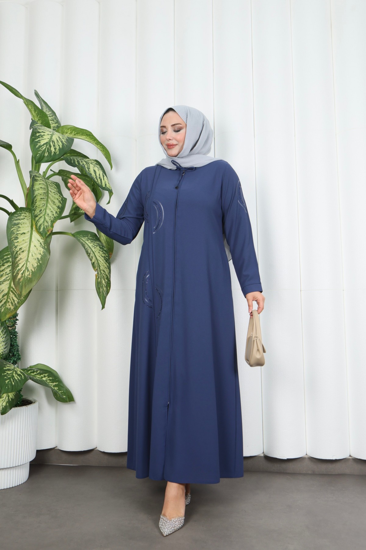 عباية كاكي مزينة بشراشيب متعددة الطبقات HNT7135