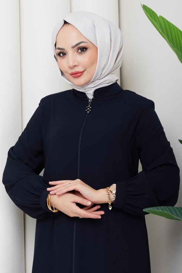 عباية زرقاء داكنة بظهر مطوي HM2906