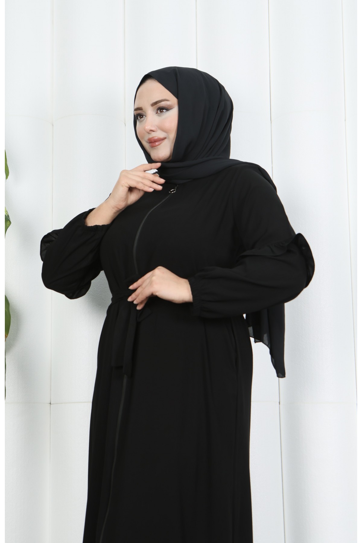 Eteği Ve Kolu  Fırfırlı Ferace Siyah  HNT7129