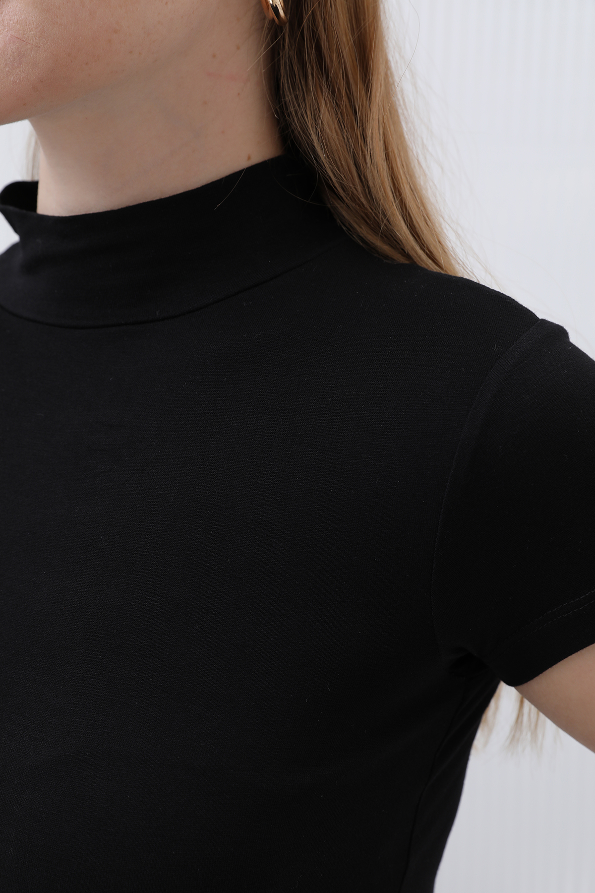 Women's Short-Sleeved Turtleneck Undershirt 